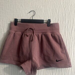 Nike Women's Pink Shorts sz M